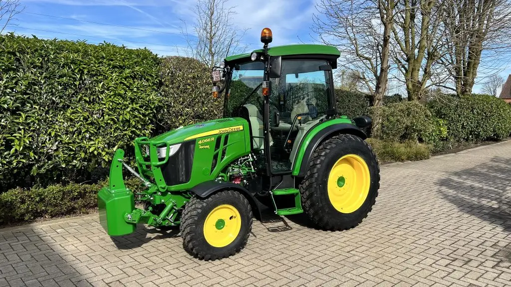 John Deere tuintractoren LMB Antens & Rijsbosch